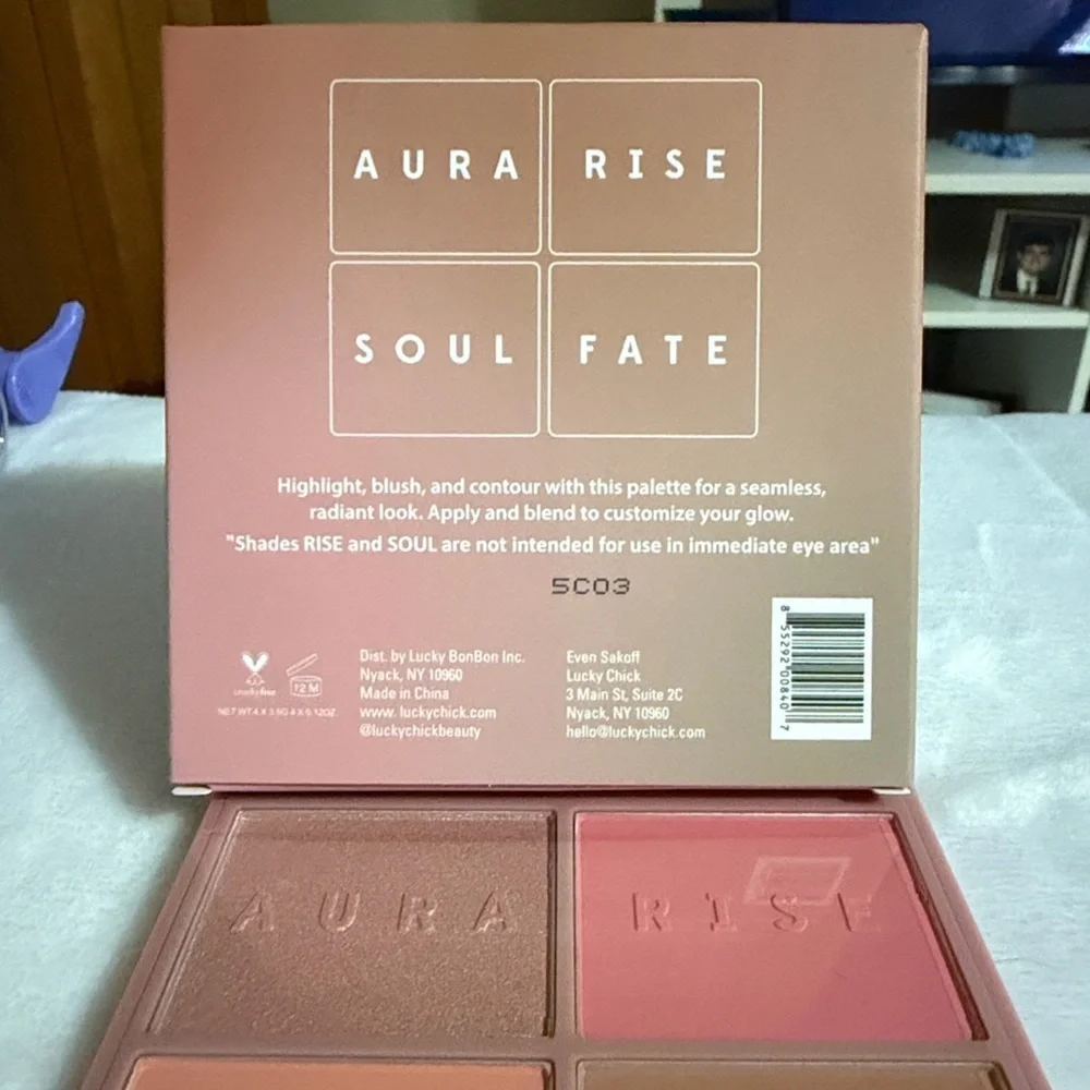 3/$15 🌸 Lucky Chick Blush Palette - Aura & Soul Shades